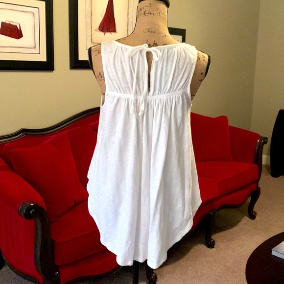 Very Cute Gap Blouse!! 🤩 - Picture 2 of 3